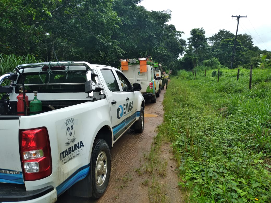 Aumento no nível de água do Rio Cachoeira e acumulo de baronesas na bombas interrompe a captação em Nova Ferradas.